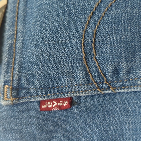 Levis Classic Mid Rise Straight Fit Jeans 12 Short - Picture 11 of 16